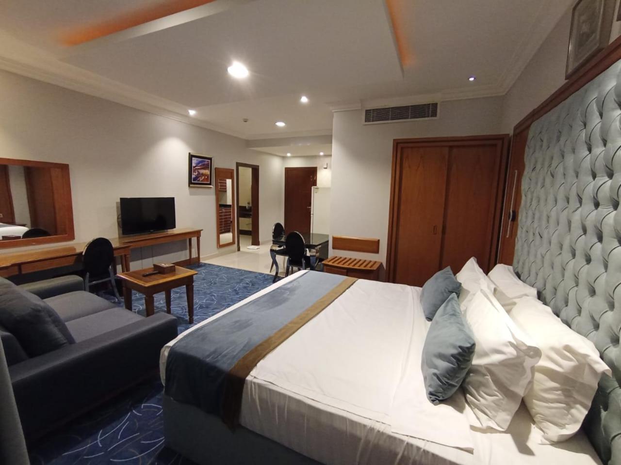 Al Masem Serviced Apartments - Exit 9 Riyadh Phòng bức ảnh
