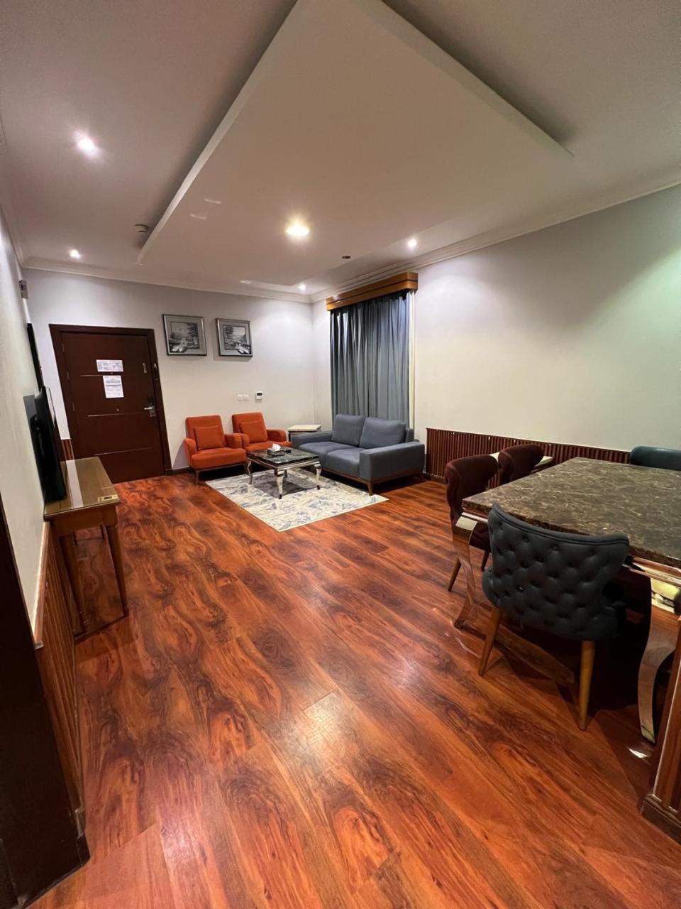 Al Masem Serviced Apartments - Exit 9 Riyadh Phòng bức ảnh
